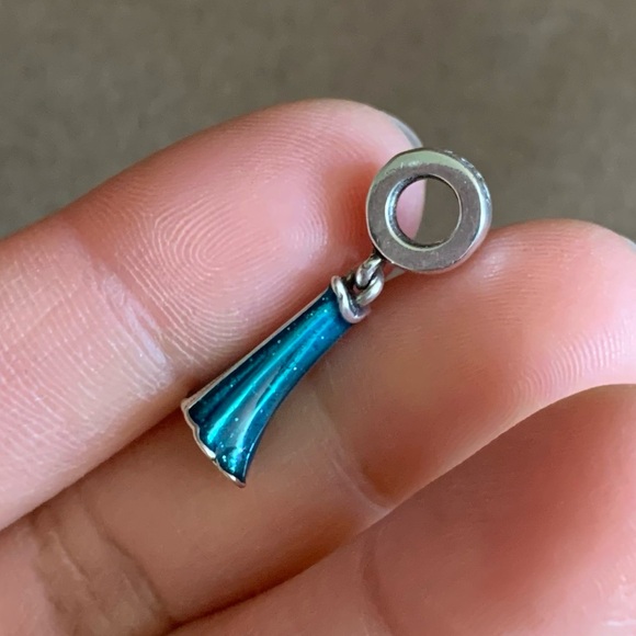 NWOT Disney Princess Elsa’s Dress Dangle Charm Sterling Silver 925 - Picture 9 of 11